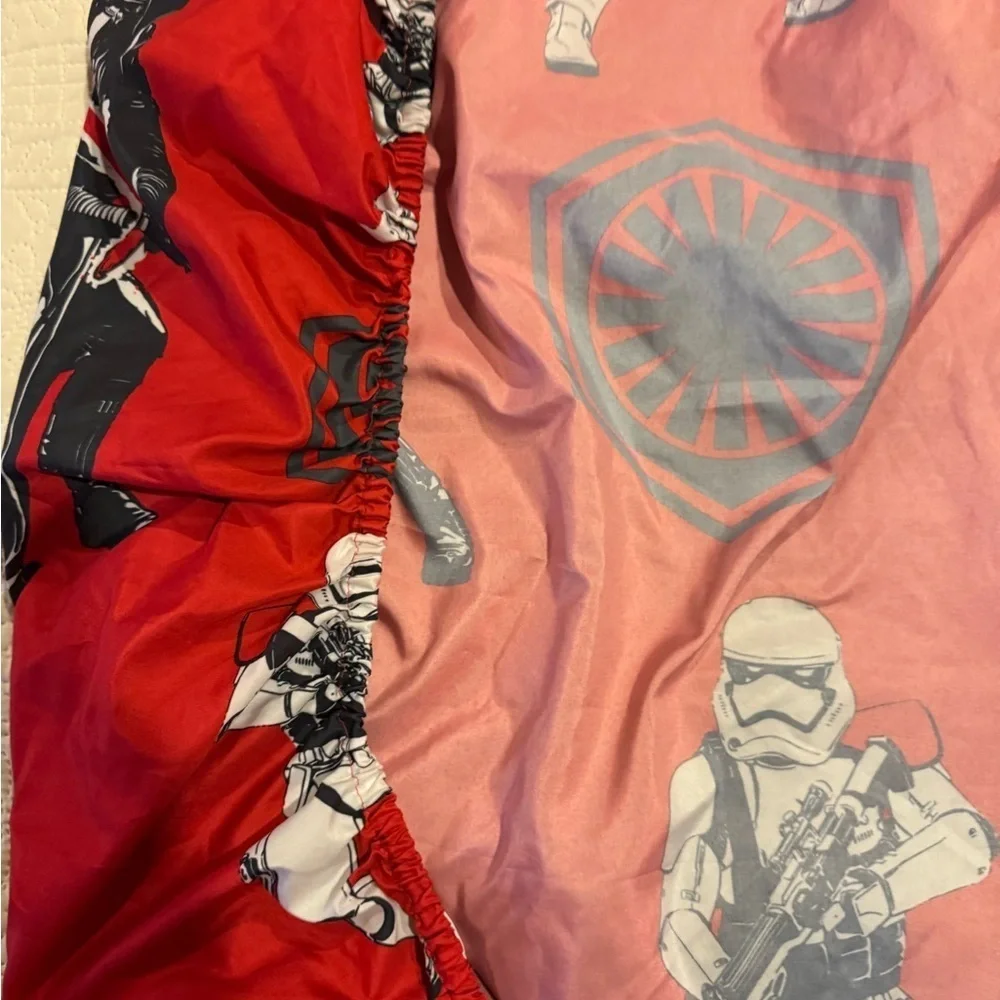 Star Wars VII Twin Sheet Set Force Awakens Stormtrooper Flat Fitted Red Kylo Ren